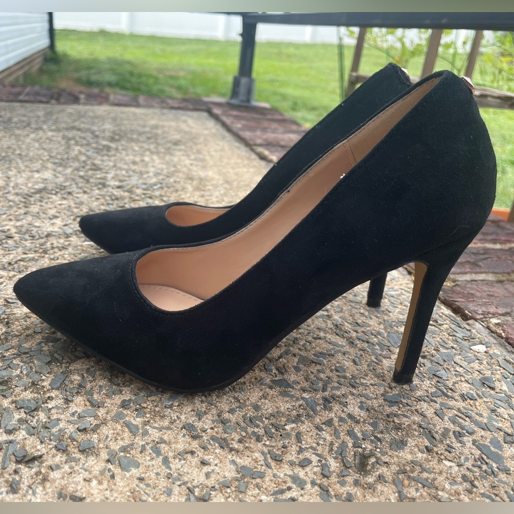 Black Velvet Catherine Malandrino Heels - Picture 8 of 10